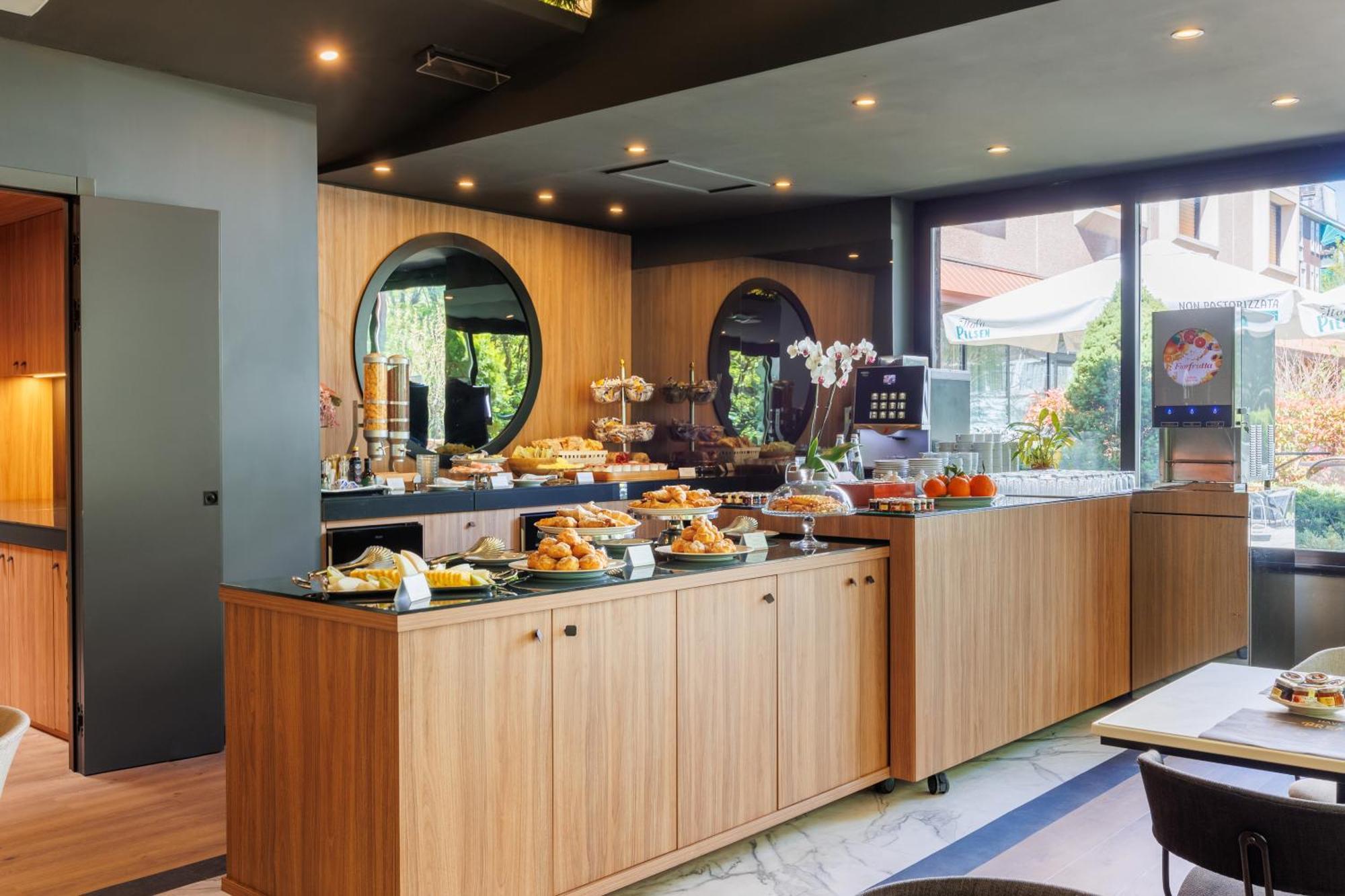 Jr Hotels Bologna Amadeus — Photos 2